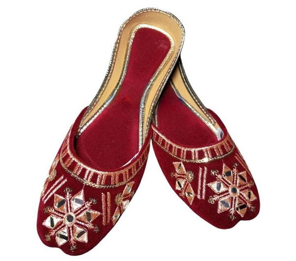 PU Fancy Embroidered Khussa